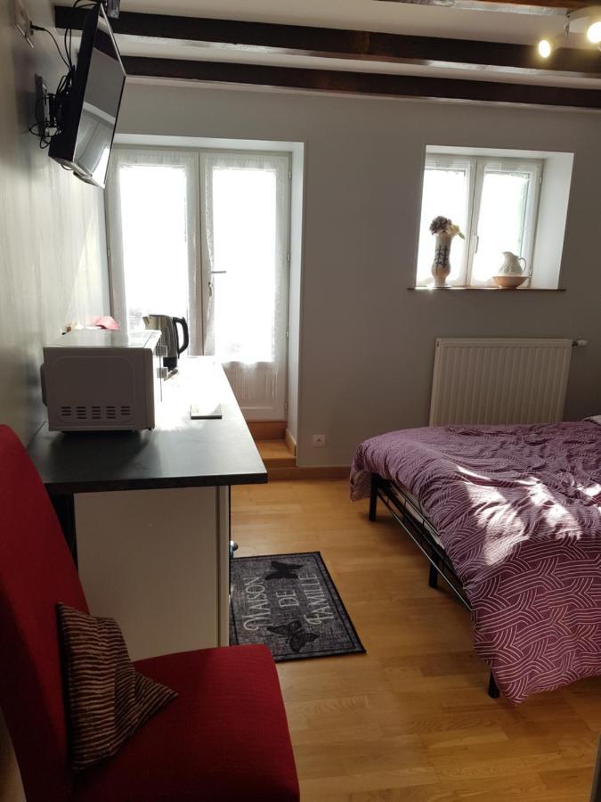 Le Pommier Chambre D'Hote Clussais-la-Pommeraie Dış mekan fotoğraf